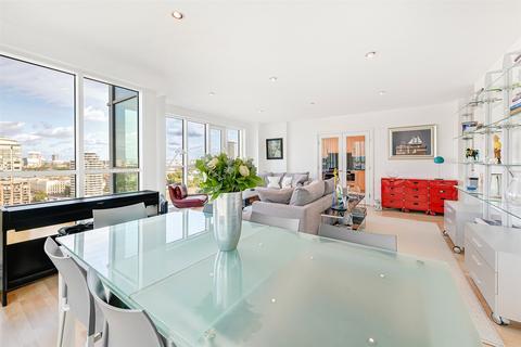 2 bedroom apartment for sale, Drake House, St George Wharf SW8
