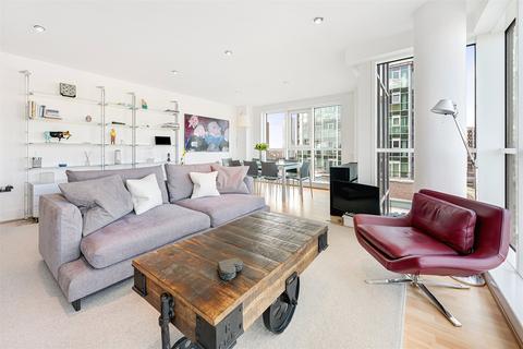 2 bedroom apartment for sale, Drake House, St George Wharf SW8