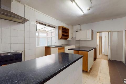 6 bedroom house of multiple occupation for sale, Waterloo Road, Mablethorpe LN12