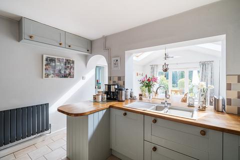 59 Lyme Road, Crewkerne, TA18 8HF
