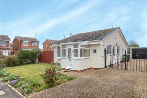 2 bedroom bungalow for sale, Wheatear Drive, Redcar