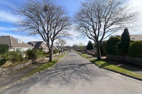 38 Blackbrook Drive, Sheffield, S10 4LS