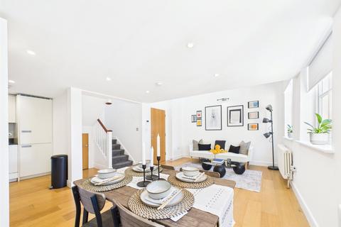 1 bedroom apartment for sale, Tottenham Road, London