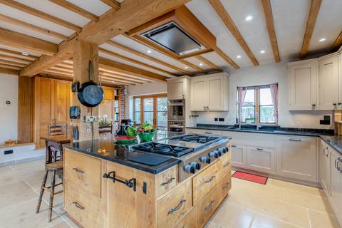 4 bedroom detached house for sale, Broad Street, Monks Horton, Kent