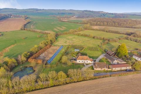 4 bedroom detached house for sale, Broad Street, Monks Horton, Kent
