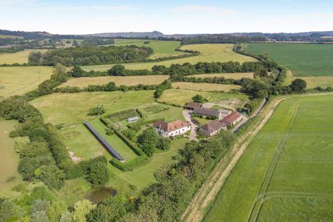 6 bedroom detached house for sale, Broad Street, Monks Horton, Kent