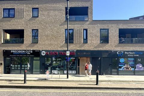 Shop to rent, Crown Street, Acton W3 8SB