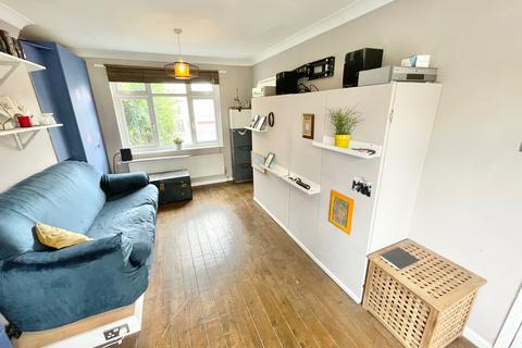 31 Beaumont Place, Lancaster, LA1 2EY