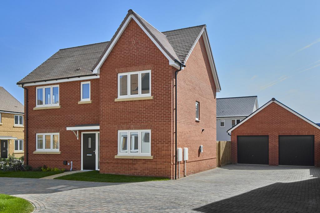 4 bedroom detached house for sale