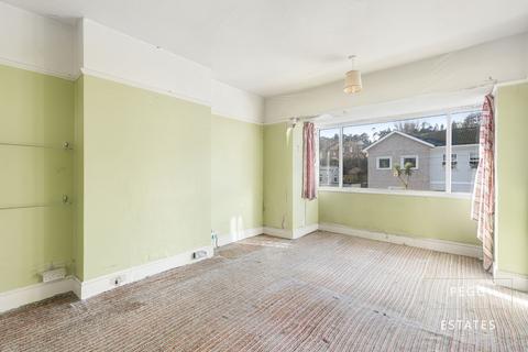 87 Avenue Road, Torquay, TQ2 5LH