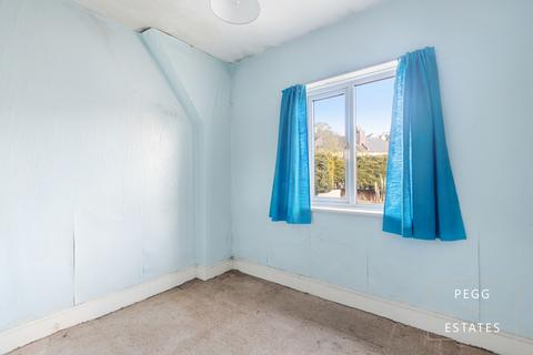87 Avenue Road, Torquay, TQ2 5LH
