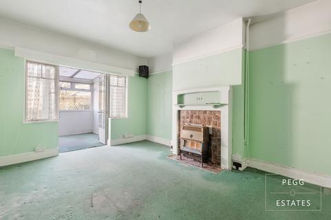 87 Avenue Road, Torquay, TQ2 5LH