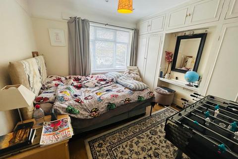 1 bedroom in a house share to rent, Eastcote Avenue, Greenford, Greater London