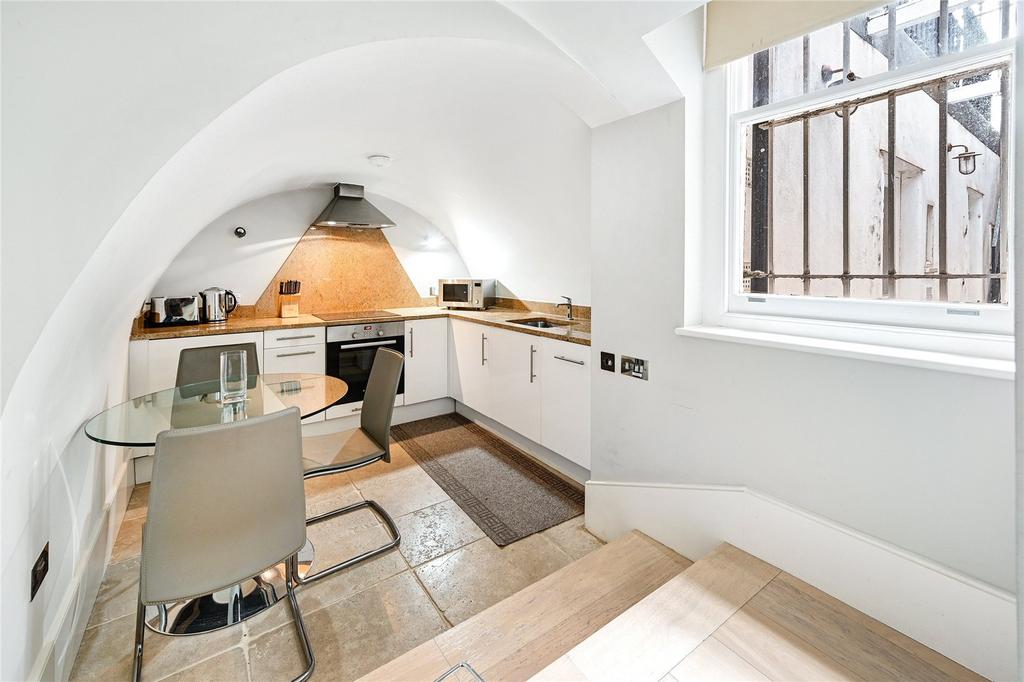 Apartment in London - View 3