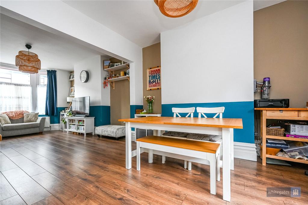 Lounge/Dinning Area