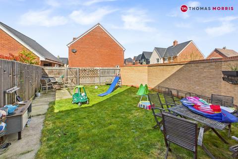 3 bedroom semi-detached house for sale, Thames Bank, Biggleswade SG18