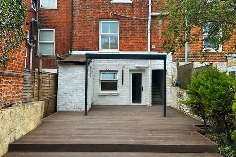 1 bedroom apartment to rent, Watlington Street, Berkshire RG1