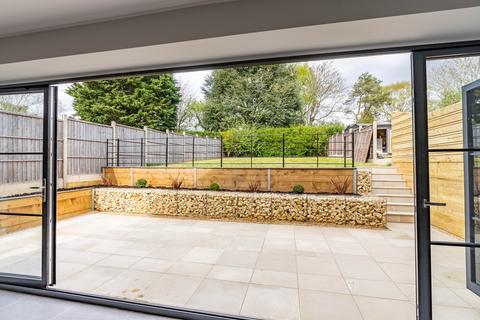 4 bedroom semi-detached house for sale, Grove Road, Hertfordshire AL5