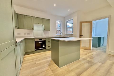 4 bedroom semi-detached house for sale, Burford Road, Worcestershire WR11