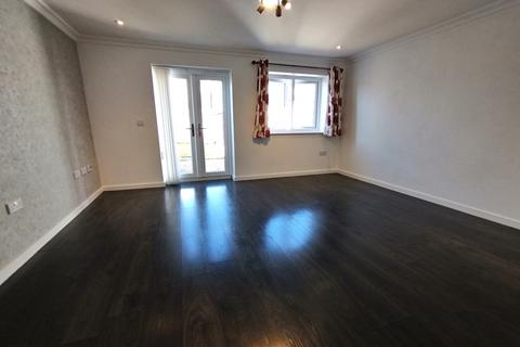 2 bedroom semi-detached house to rent, Trinity Drive, Kent CT19