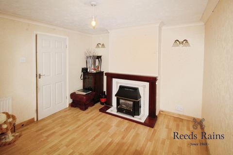 242 Halifax Road, Sheffield, S6 1AA