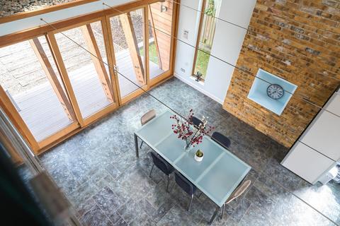 5 bedroom detached house to rent, Hall Green, Bishop's Stortford CM22