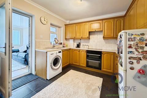 3 bedroom semi-detached house for sale, Park View, Barnsley S71