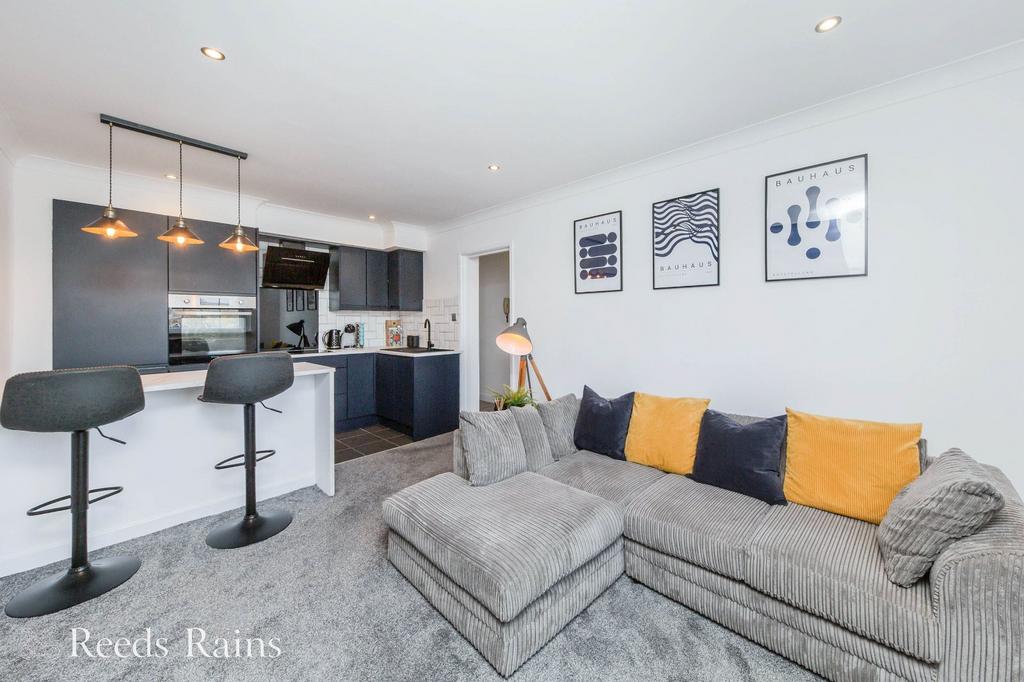 Living/ Dining Kitch