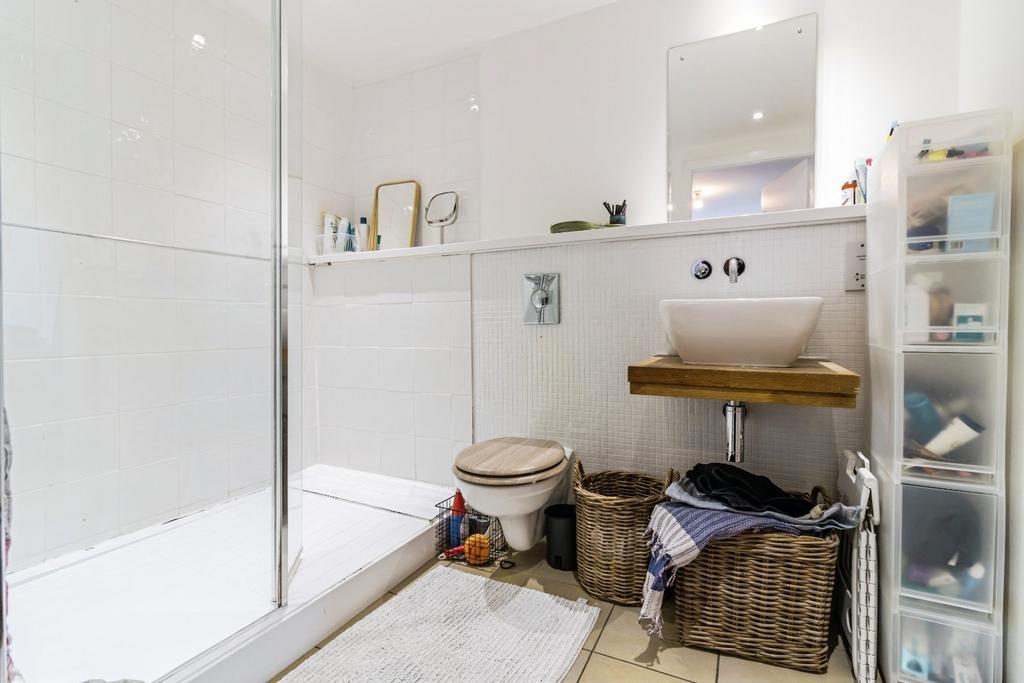 Main Shower Room
