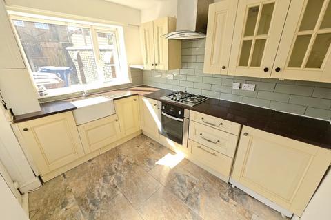 2 bedroom terraced house to rent, Downall Green Road, Wigan WN4