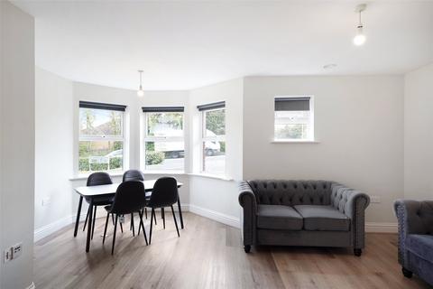 2 bedroom flat to rent, Egham Hill, Surrey TW20