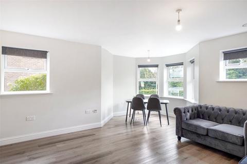 2 bedroom flat to rent, Egham Hill, Surrey TW20