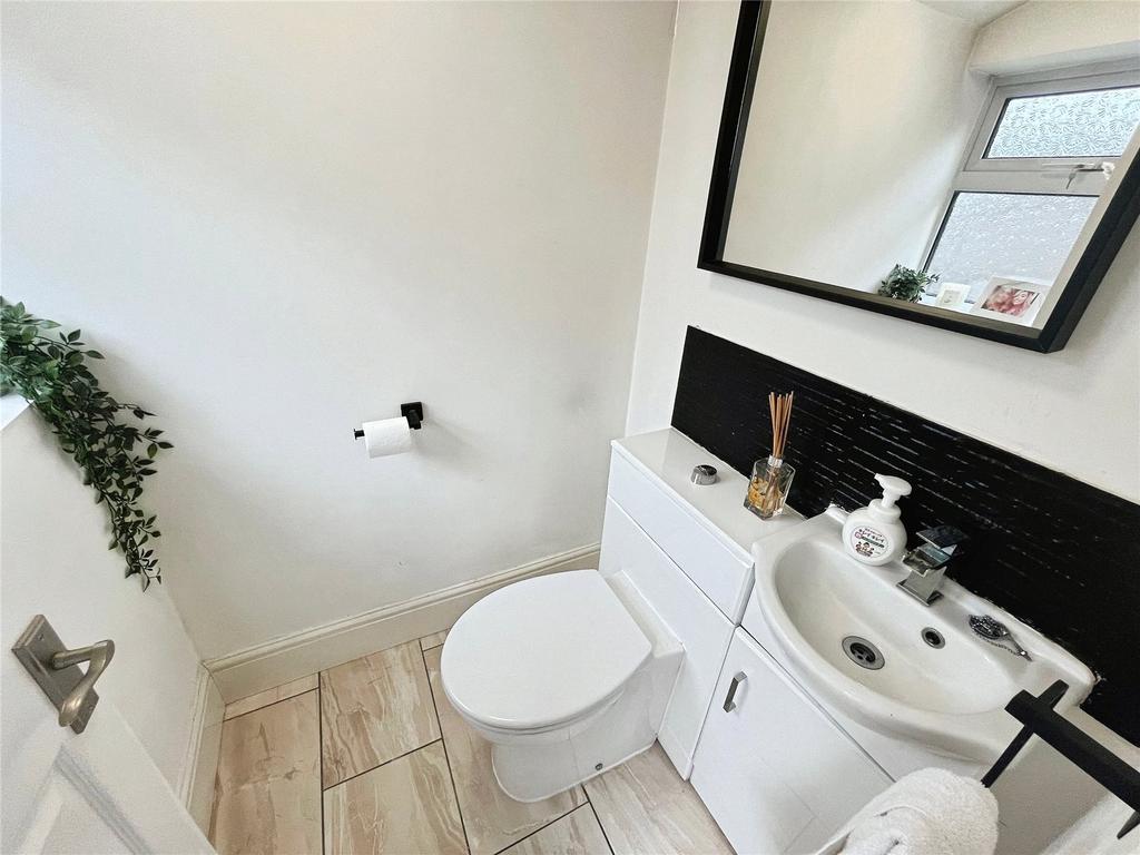 Ground Floor Wc