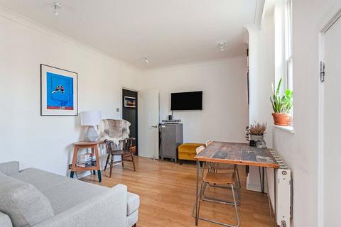 1 bedroom flat for sale, New Cross Road, London SE14