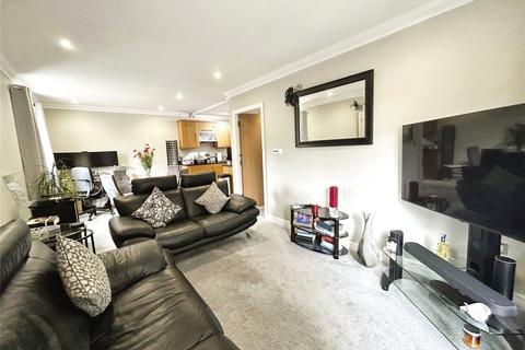 2 bedroom flat to rent, Worsley Road, Manchester M27