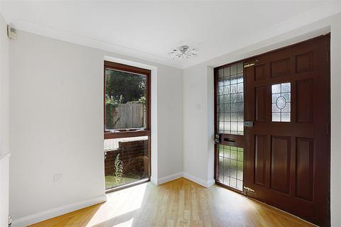 4 bedroom detached house for sale, Magdalen Close, Hempstead