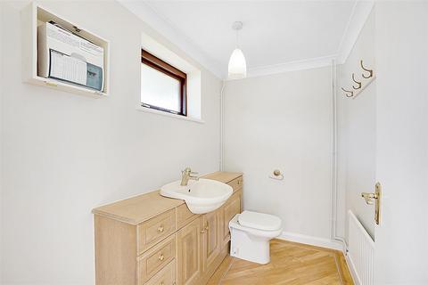 4 bedroom detached house for sale, Magdalen Close, Hempstead