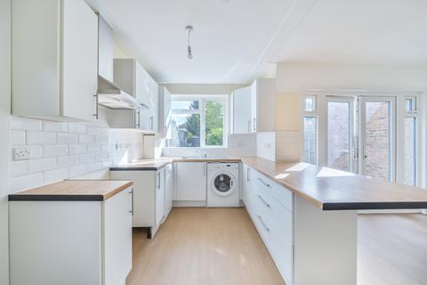 556 Rayners Lane, Pinner, HA5 5DJ