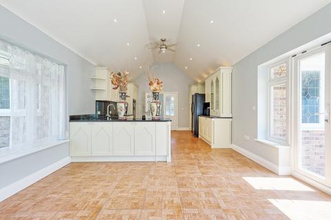 undefined, Daws Heath Road, Rayleigh, SS6