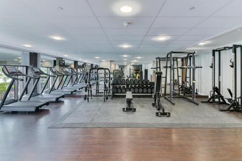 2 bedroom flat for sale, Madeira Tower, London SW11