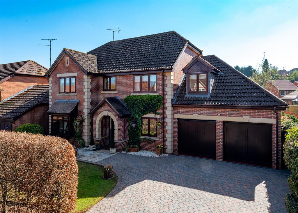 5 Hellier Drive-front.jpg