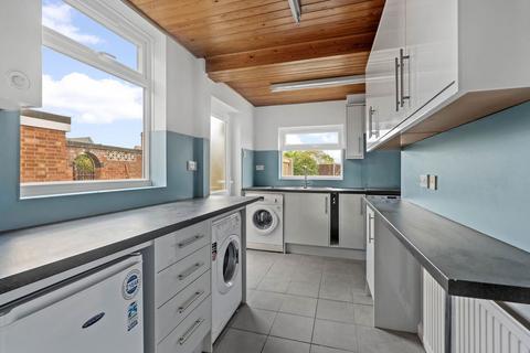 23 Ambrose Close, Worcester, WR2 6JX