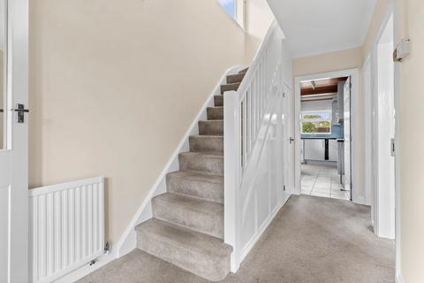 23 Ambrose Close, Worcester, WR2 6JX
