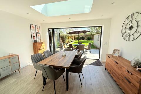 30 Martin Drive, Stone, Dartford, DA2 6BF
