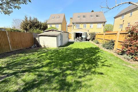 30 Martin Drive, Stone, Dartford, DA2 6BF