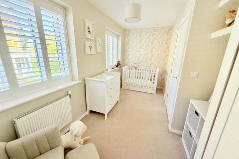 30 Martin Drive, Stone, Dartford, DA2 6BF