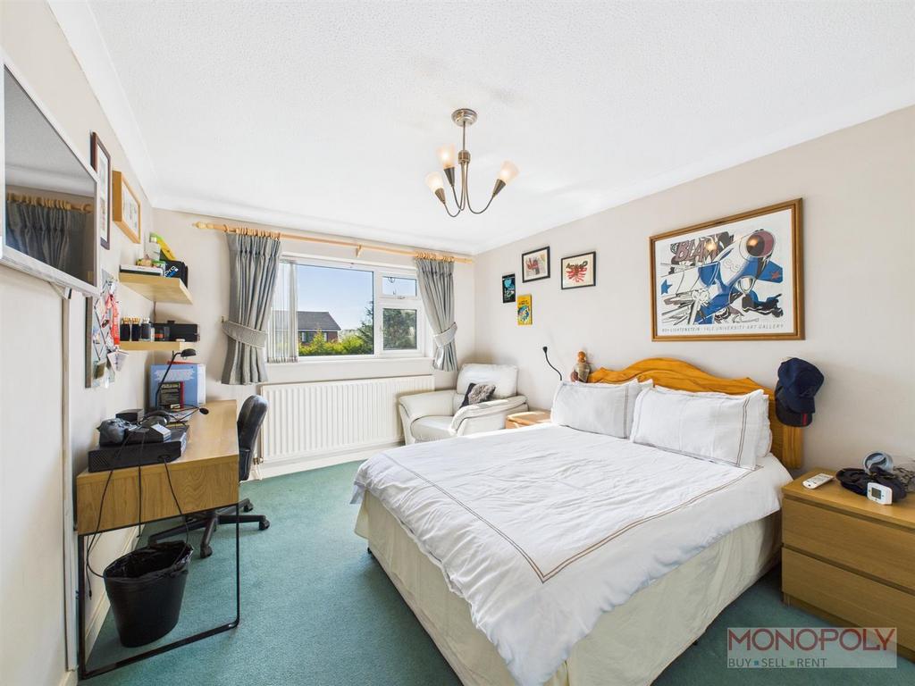 CAM04439 G0-PR0016-STILL025.jpg