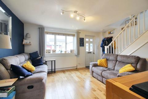 30 Isis Close, Aylesbury, HP21 9LY