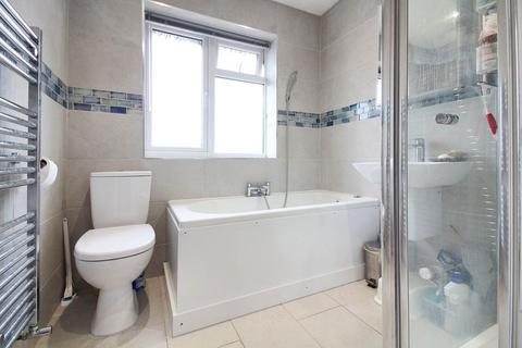 30 Isis Close, Aylesbury, HP21 9LY