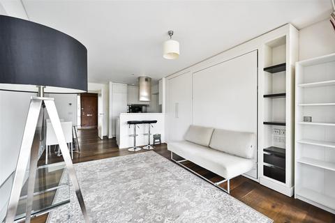 808 Frobisher Crescent, London, EC2Y 8HD